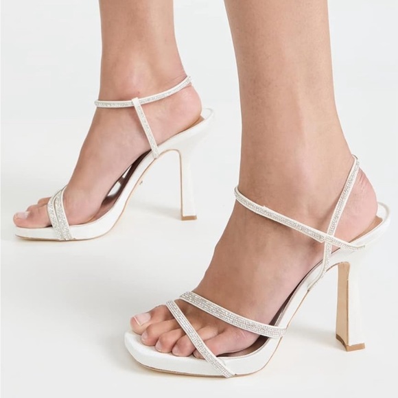 Badgley Mischka Urbana Stiletto Heels - Picture 1 of 9